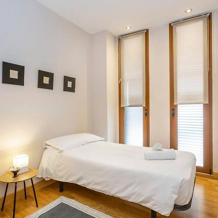 Marieta Apartment By The Castle With Ac อาลิกันเต ภายนอก รูปภาพ