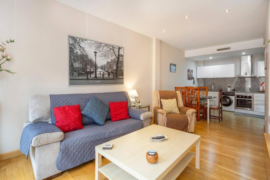 Marieta Apartment By The Castle With Ac อาลิกันเต ภายนอก รูปภาพ